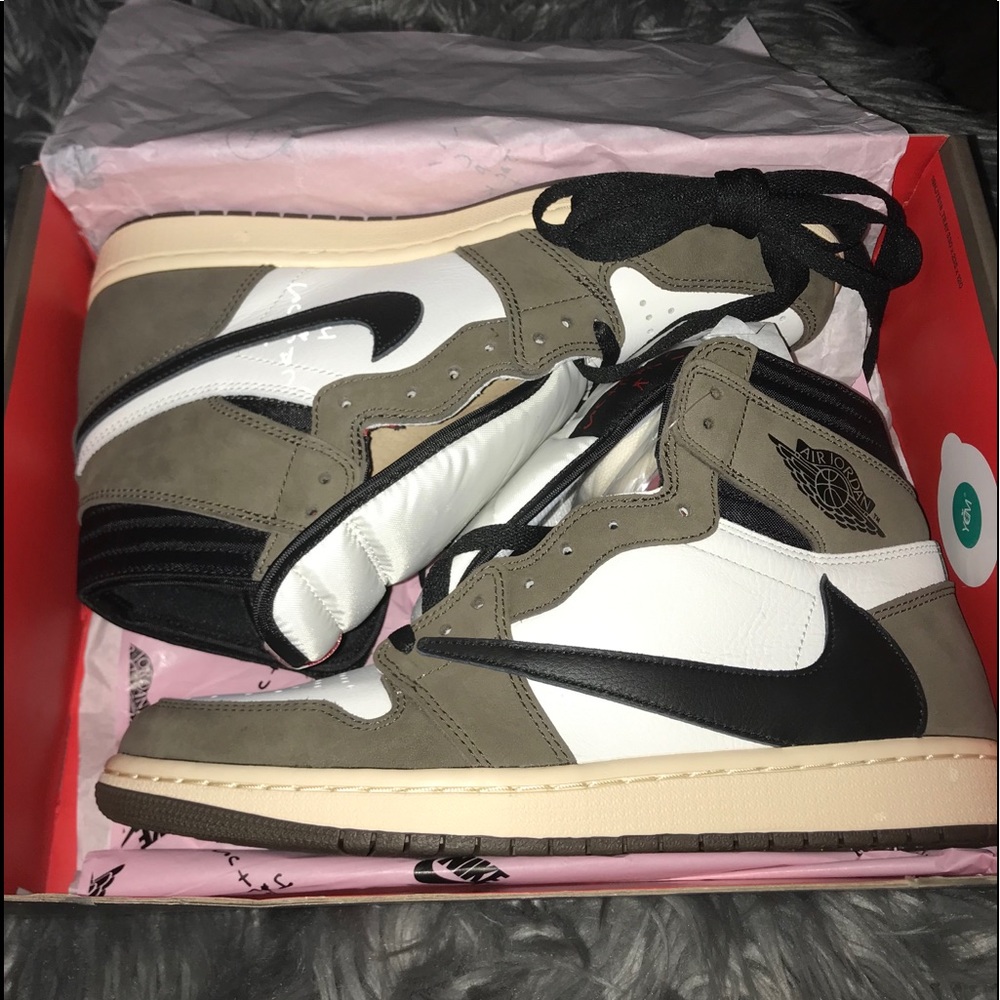 Travis Scott Air Jordan 1